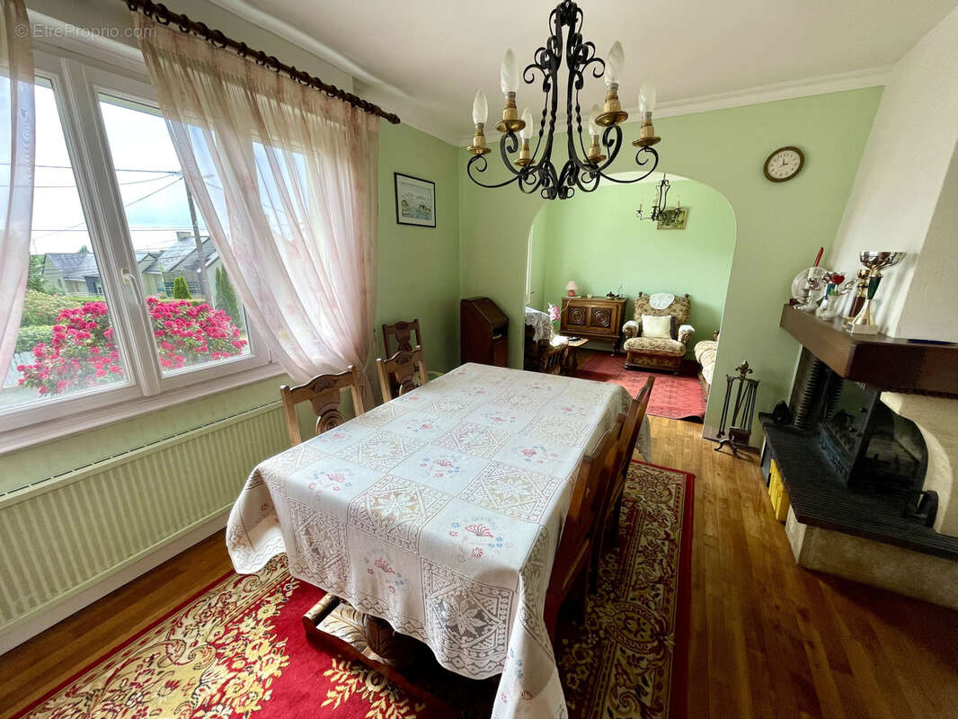 Maison à MEUCON