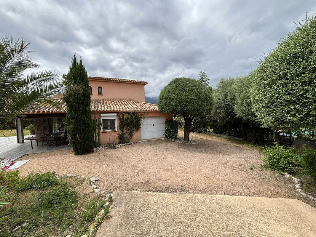 Maison à PORTO-VECCHIO