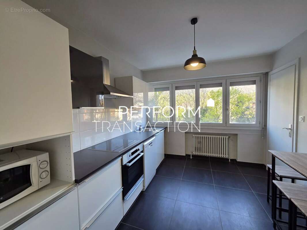 Appartement à ECHIROLLES