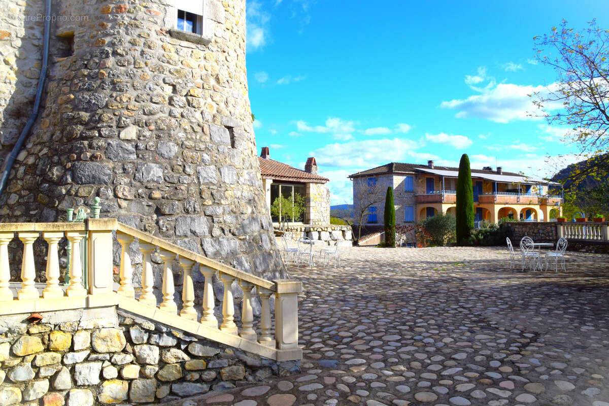 Maison à RUOMS