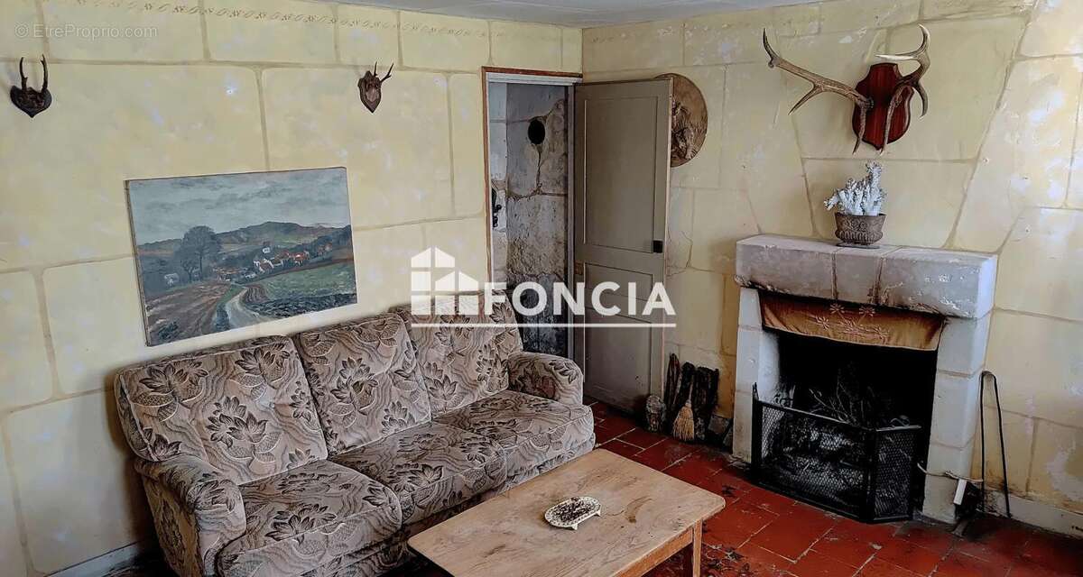 Authentique Logis angevin de 8 pièces avec jardin paysagé à La Chapelle aux Choux - photo 9