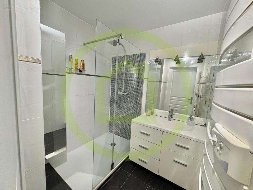 Appartement à MARSEILLE-13E