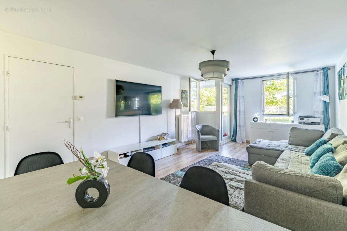 Appartement à BONNEUIL-SUR-MARNE