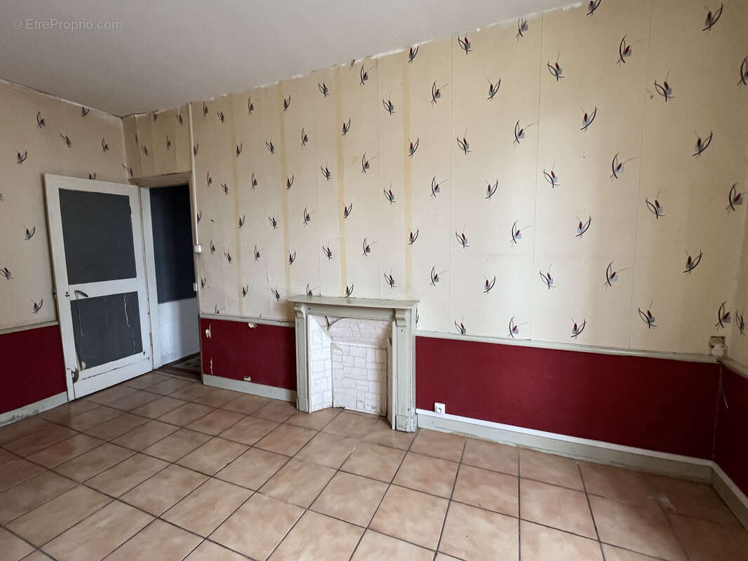 Maison   centre ville blangy sur bresle a restaurer - photo 5