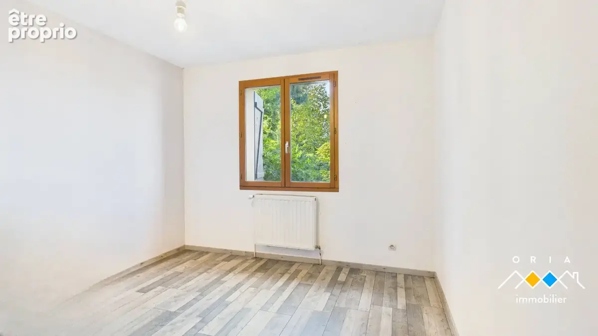 BEY-SUR-SEILLE - Maison 7 pieces avec terrain et piscine - photo 12