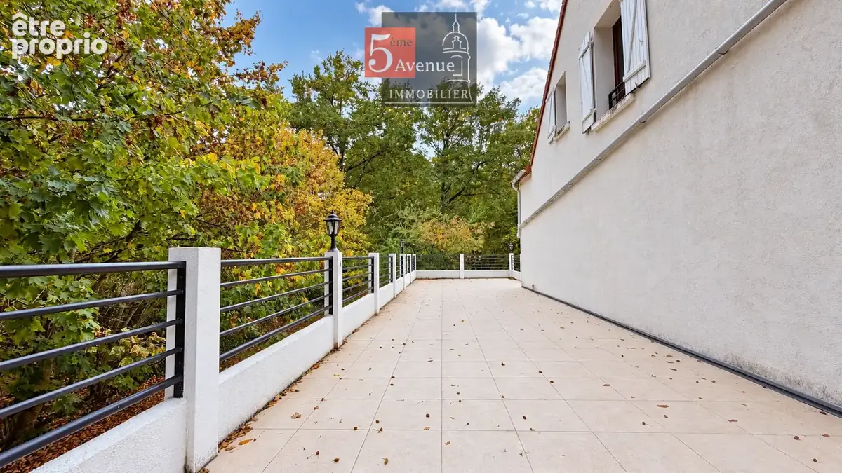 À vendre, appartement F3 avec grande terrasse à Gouvieux - photo 2