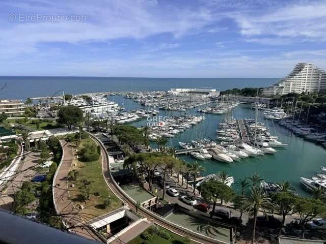 Appartement à VILLENEUVE-LOUBET