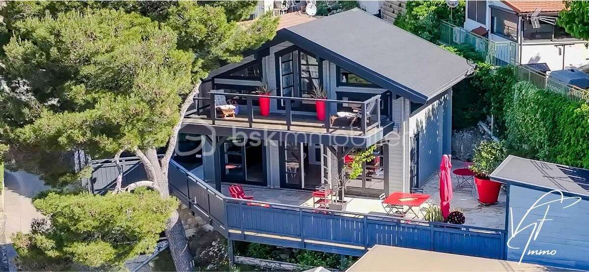 Maison à LE CASTELLET