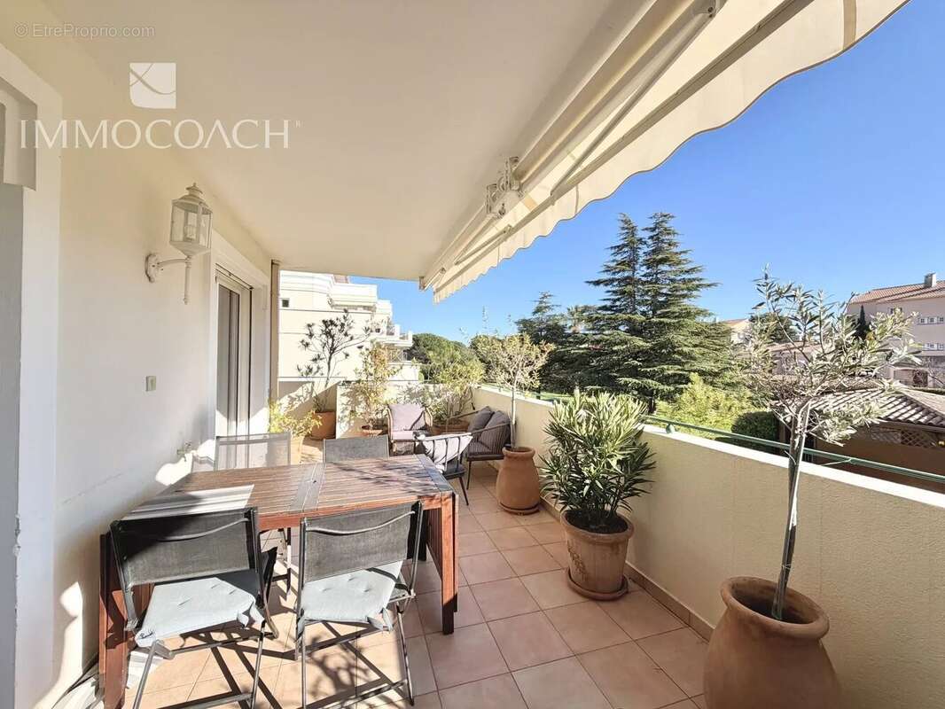 Appartement à CARQUEIRANNE