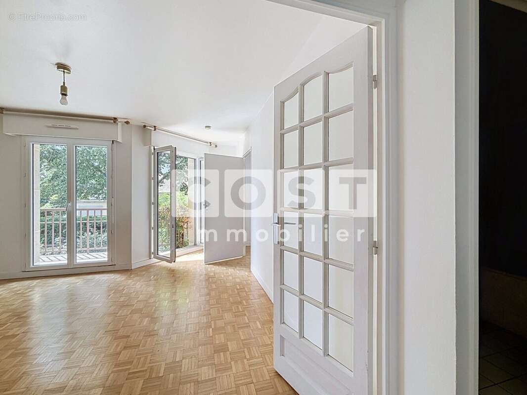 Appartement 59 m² à La Garenne-Colombes  - photo 3