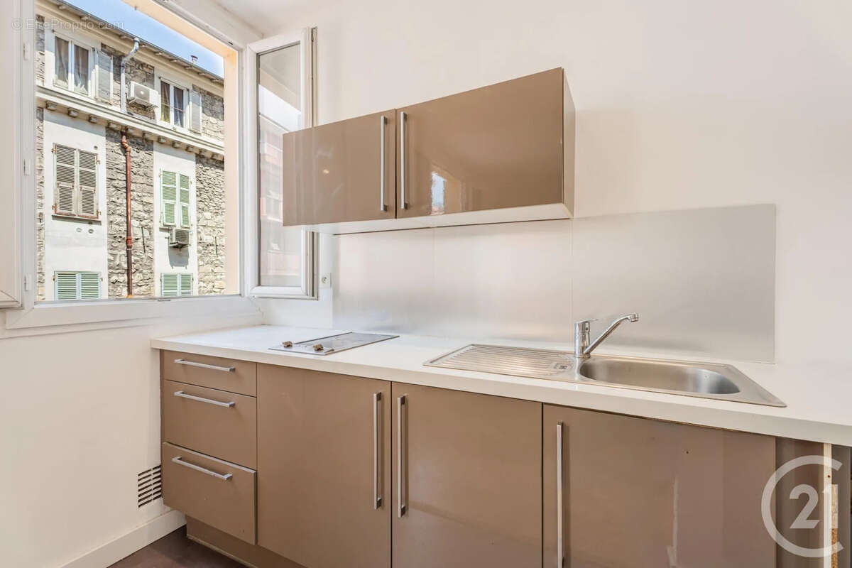 Appartement 28 m² à Nice  - photo 3