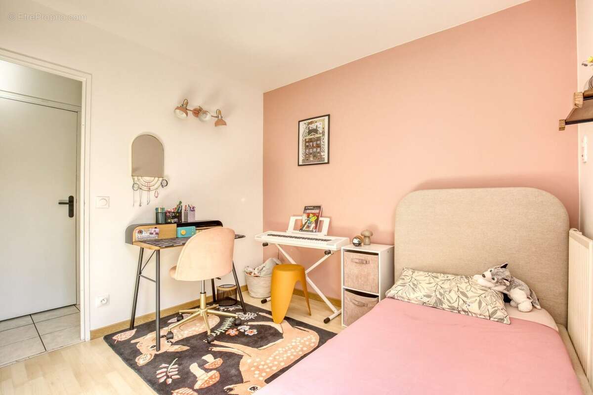 Appartement 76 m² à Taverny  - photo 8