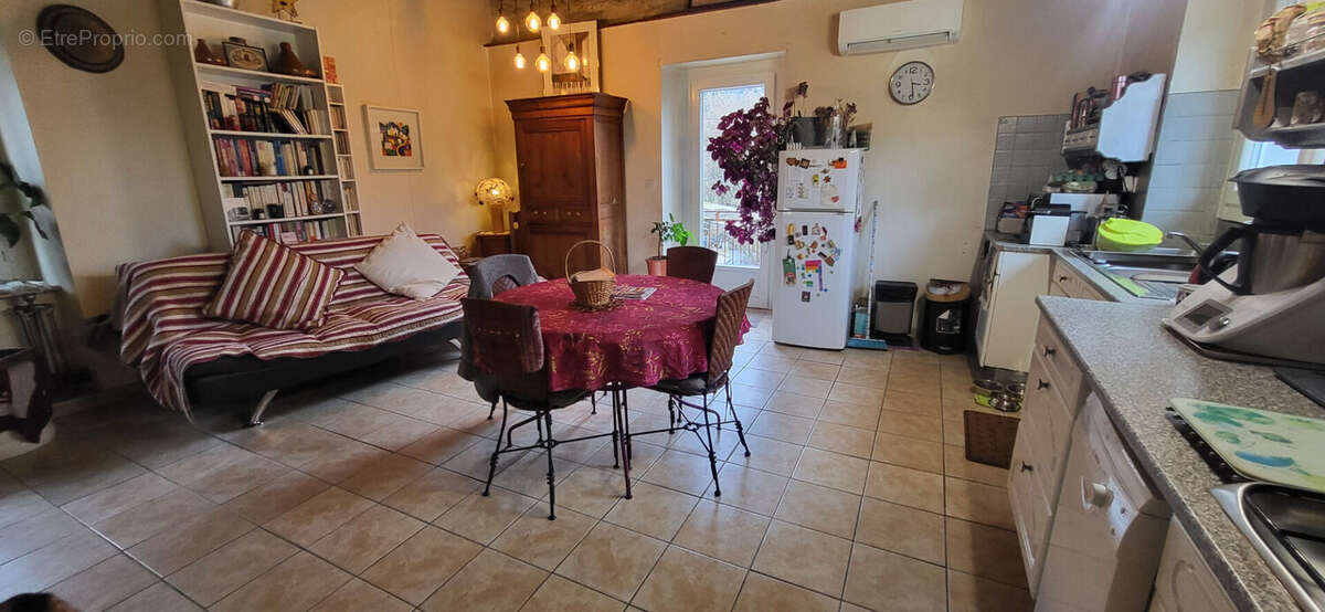 Maison à CUXAC-CABARDES