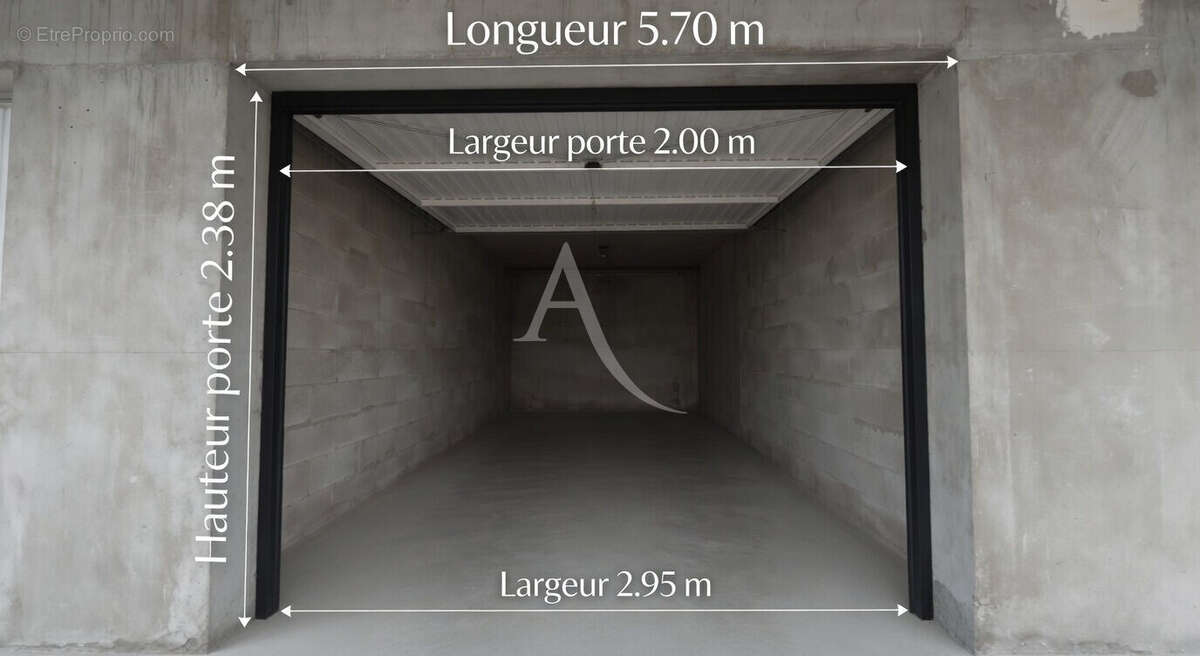Garage fermé -  boulevard Robert Schuman 17 m2 - photo 2