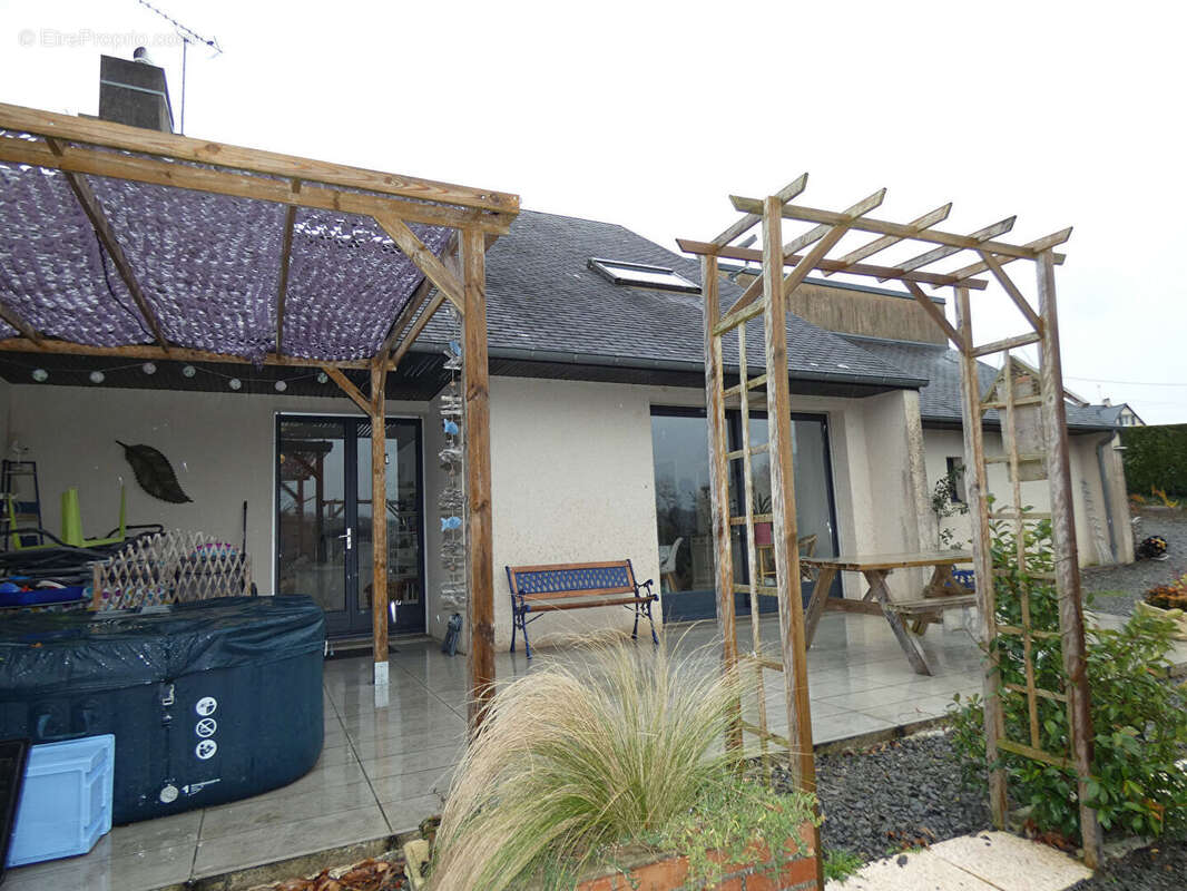 Maison à ISIGNY-LE-BUAT