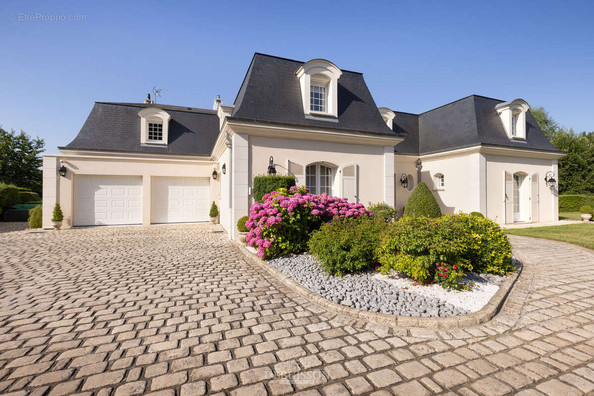 Maison à ANZIN-SAINT-AUBIN