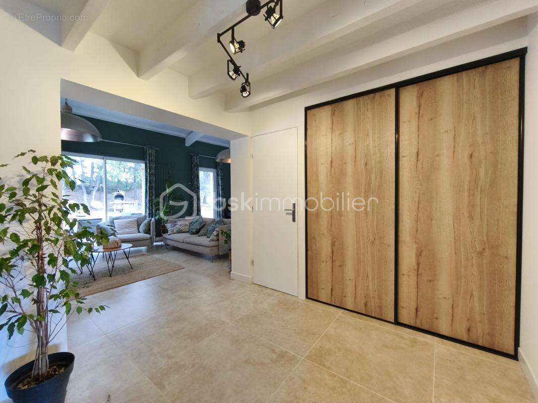 Maison à PIERREVERT