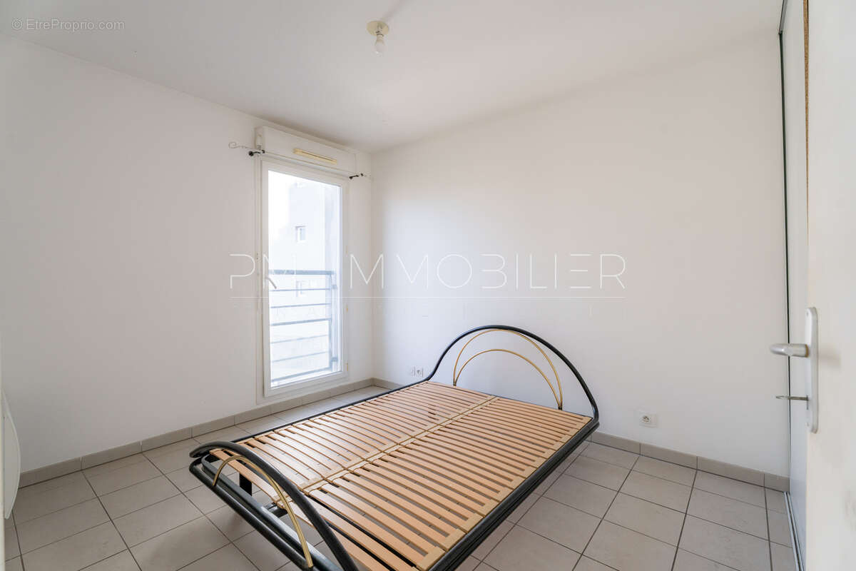 Appartement à MARSEILLE-3E