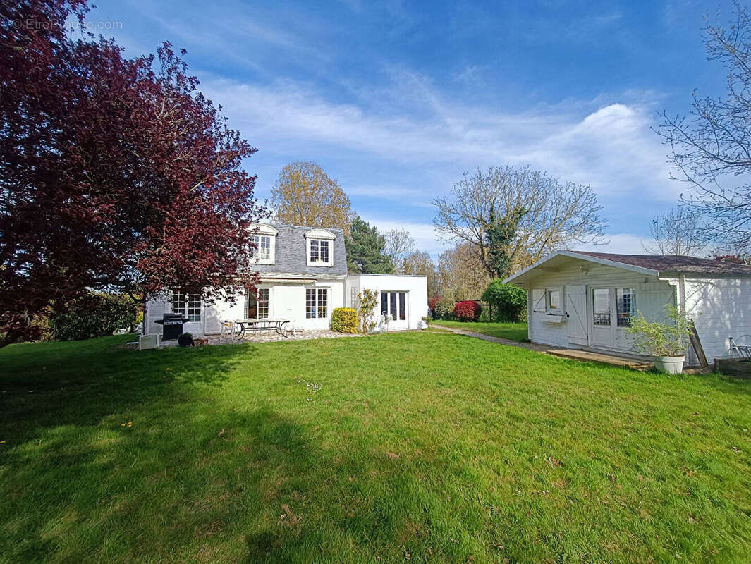 Maison à FONTENAY-LE-FLEURY