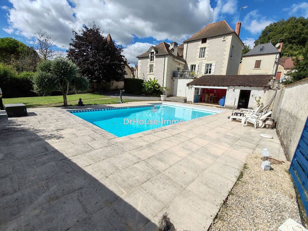 Maison à VAUX-SUR-VIENNE