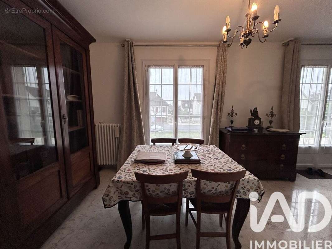 Photo 4 - Maison à LA CHAUSSEE-SAINT-VICTOR