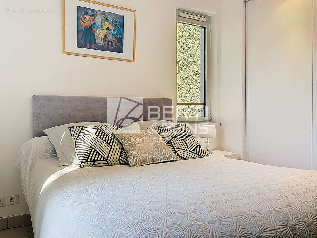 Appartement à MANDELIEU-LA-NAPOULE