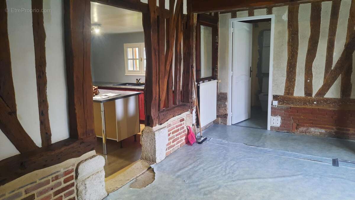 Maison à LA HAYE-DE-ROUTOT