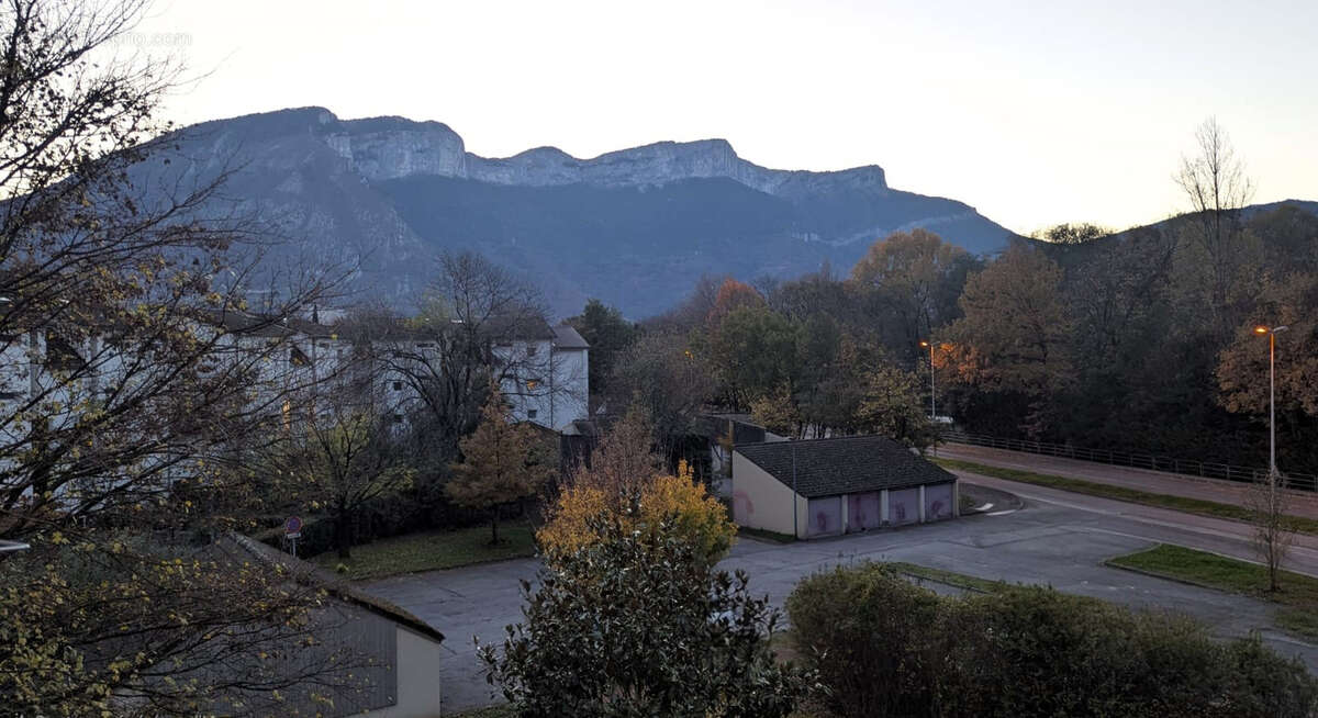 Appartement à SAINT-EGREVE