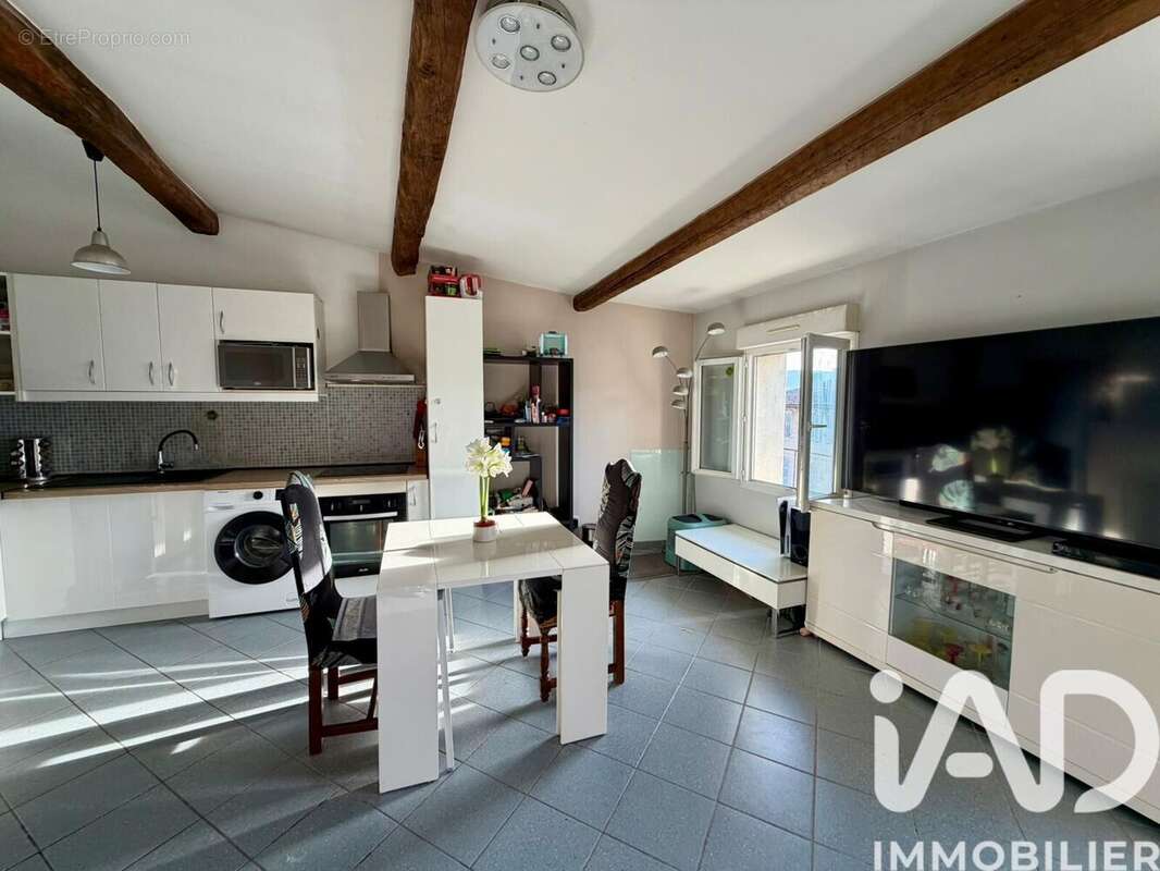 Photo 2 - Appartement à CUGES-LES-PINS