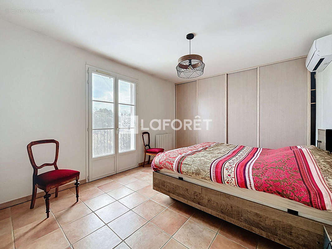 Maison à MONTESQUIEU-DES-ALBERES