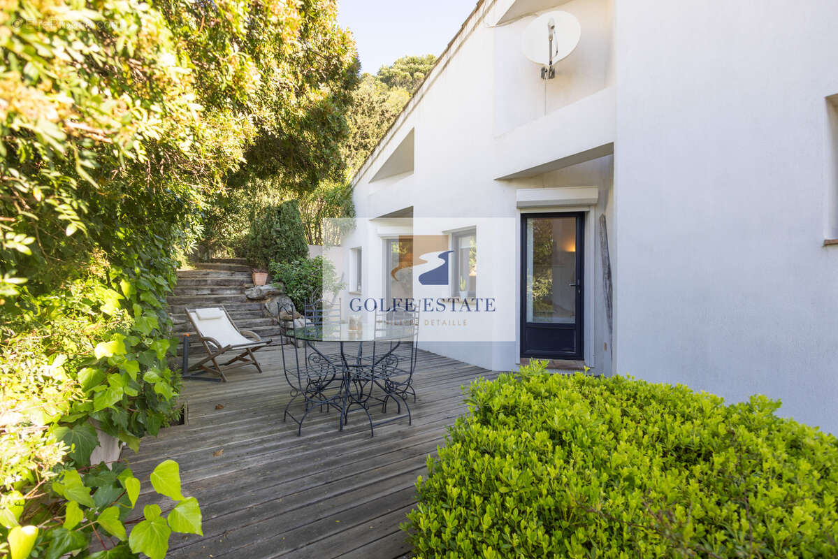 Maison à LA CROIX-VALMER