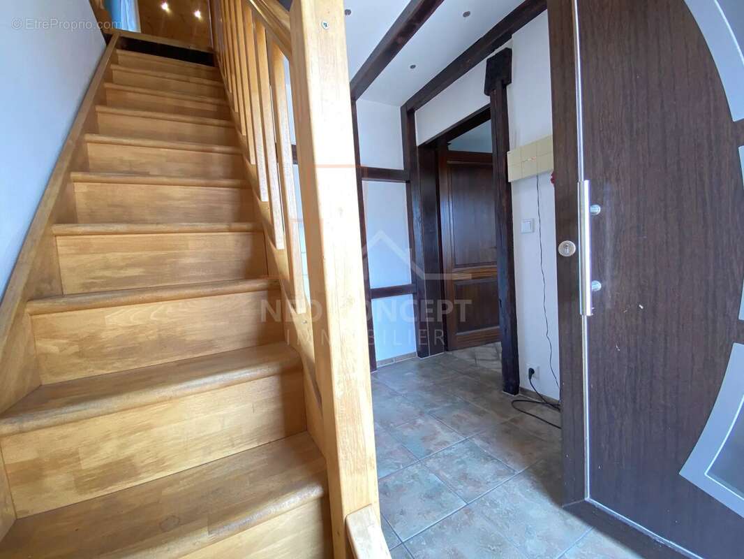 Maison avec garage et terrain de loisirs à Schleithal - photo 2