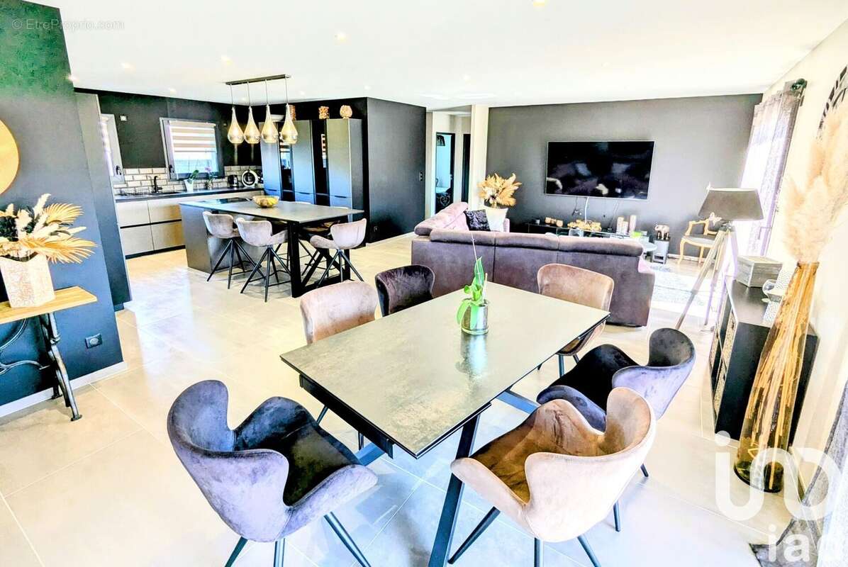 Photo 8 - Maison à PERREUX