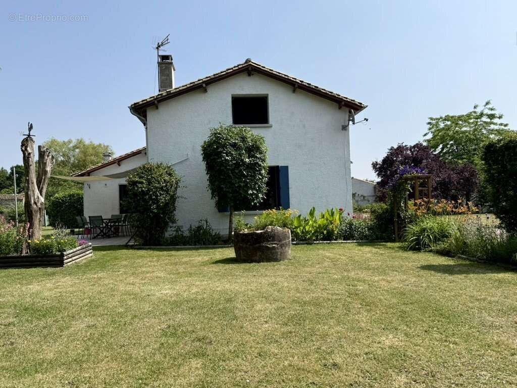 Maison à VANCAIS