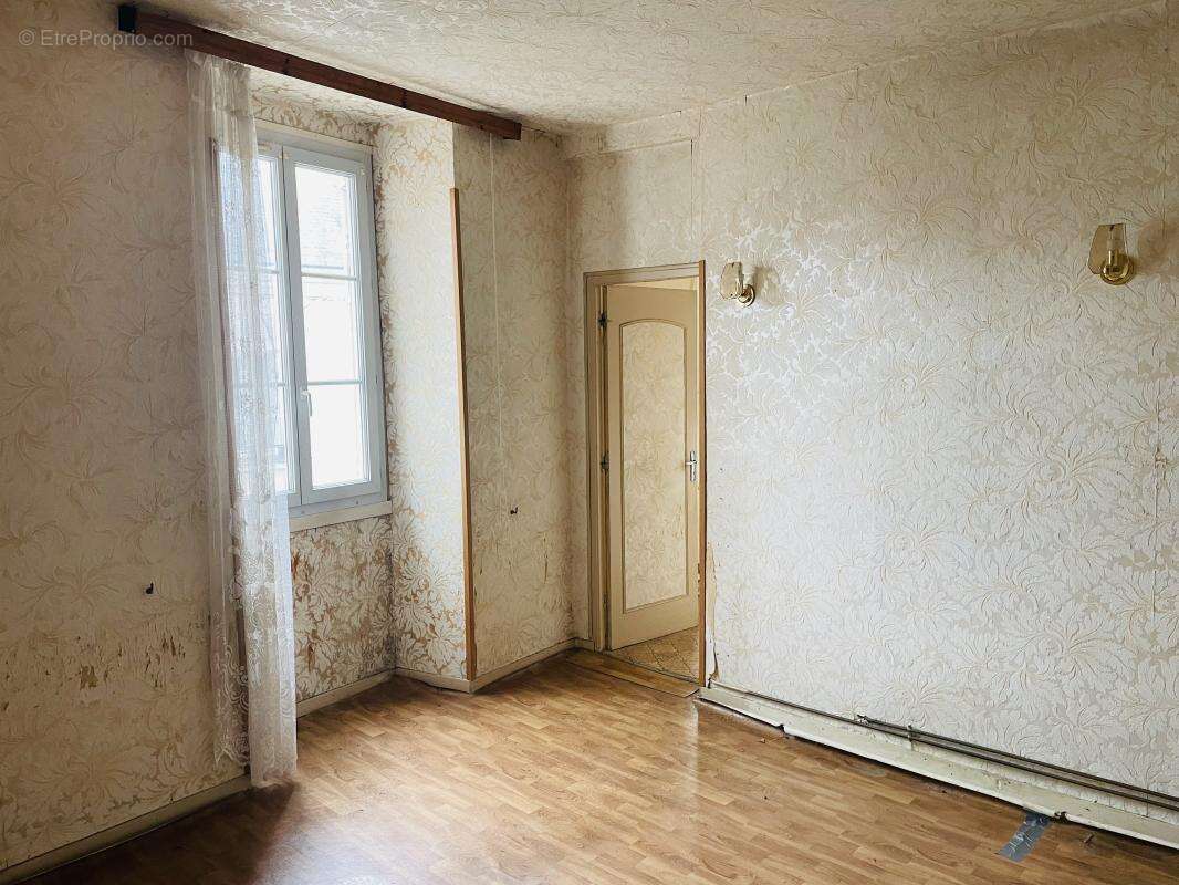 Appartement à ANGERVILLE