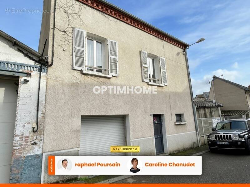 Maison à MAGNAC-LAVAL