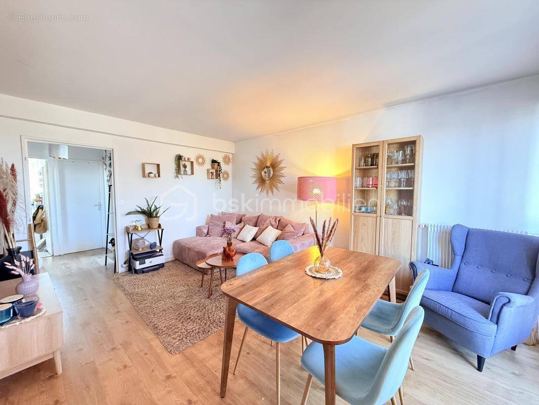 Appartement à NEUILLY-PLAISANCE