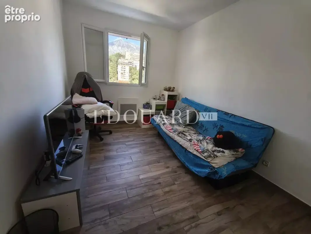 Maison individuelle récente à vendre, construite sur 1.200 m² de terrain plat, avec piscine hors sol et garage de 30m2 attenant  - photo 14