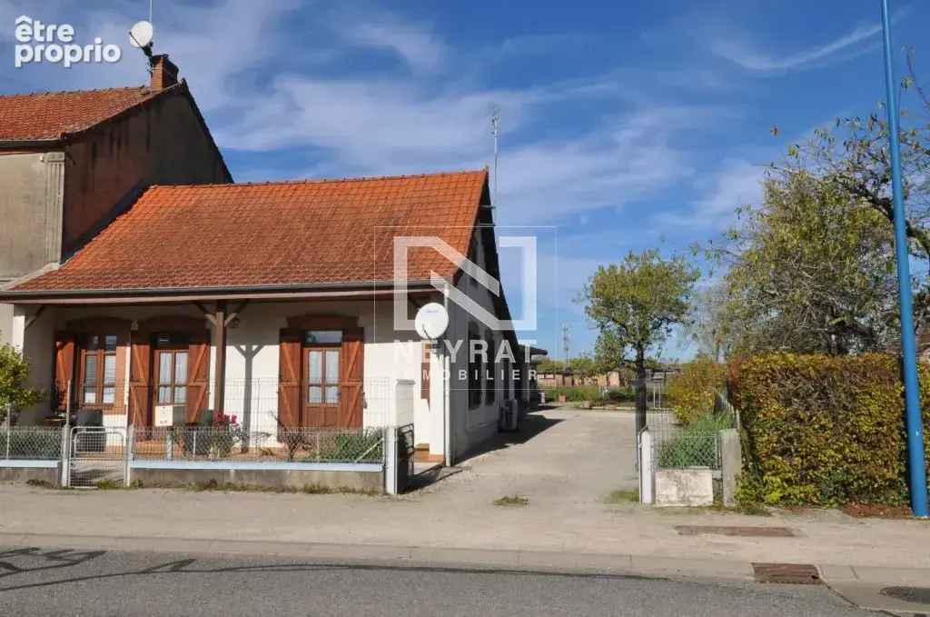 Maison de village avec terrain - photo 1