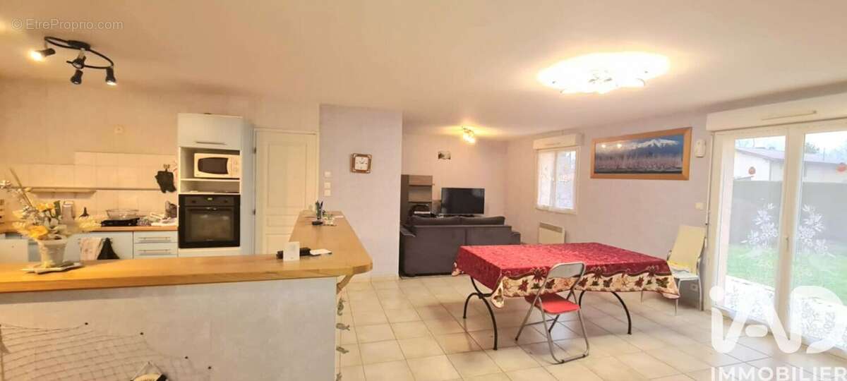 Photo 5 - Maison à LA VILLE-DIEU-DU-TEMPLE