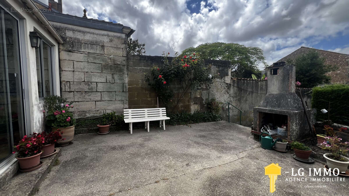 Maison 5 chambres à Mirambeau - photo 15