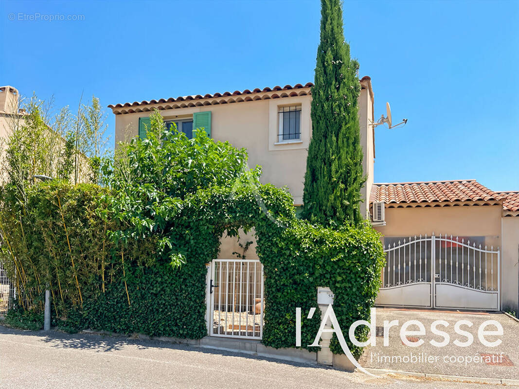 Maison à CUGES-LES-PINS