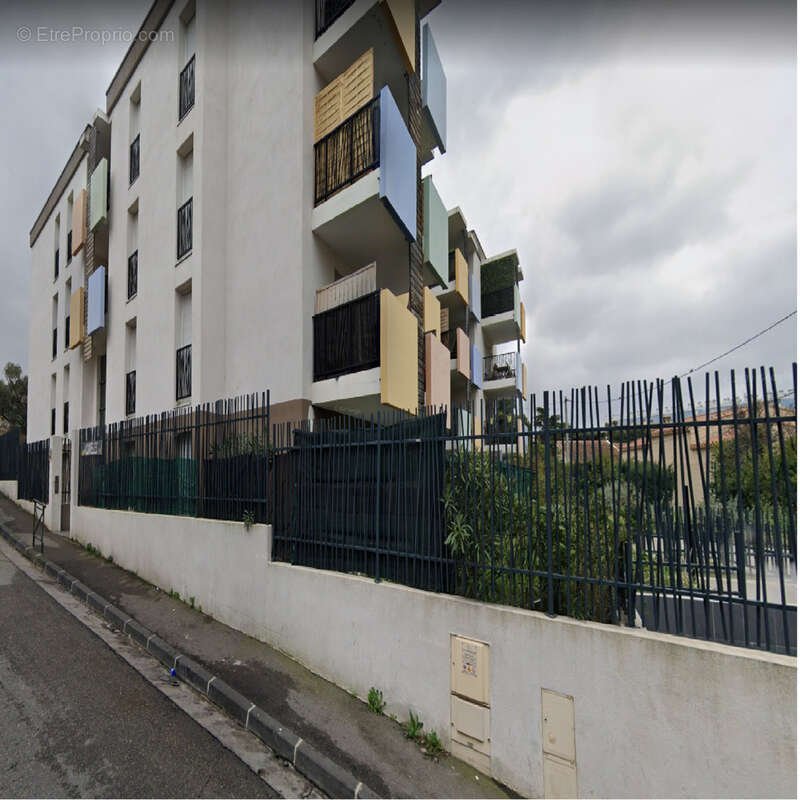 Appartement à MARSEILLE-14E