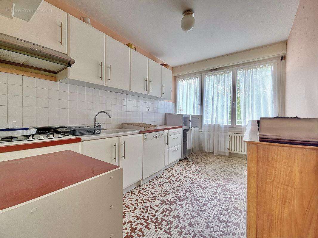Appartement à CHENOVE