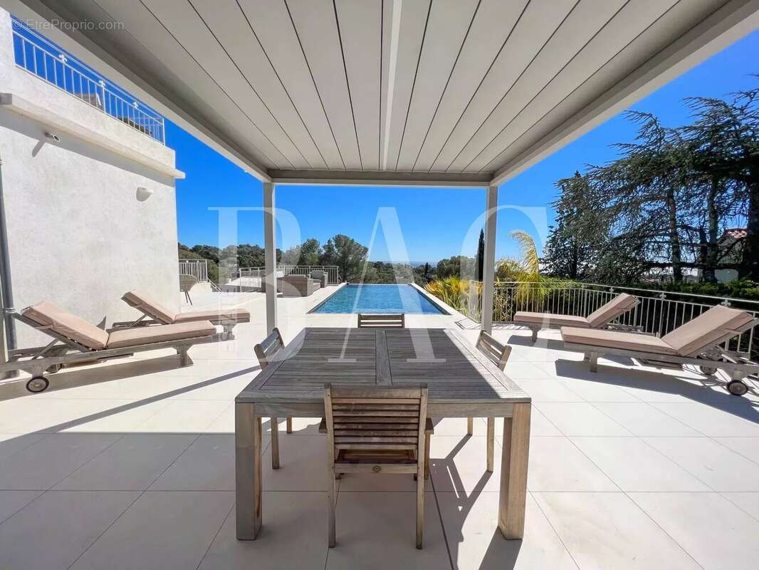 Maison à SAINT-RAPHAEL