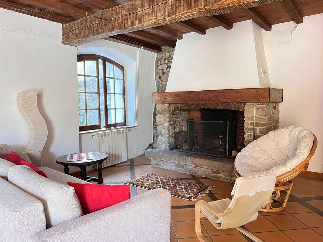 Maison de village en pierre avec jardin et garage proche de Montolieu - photo 3