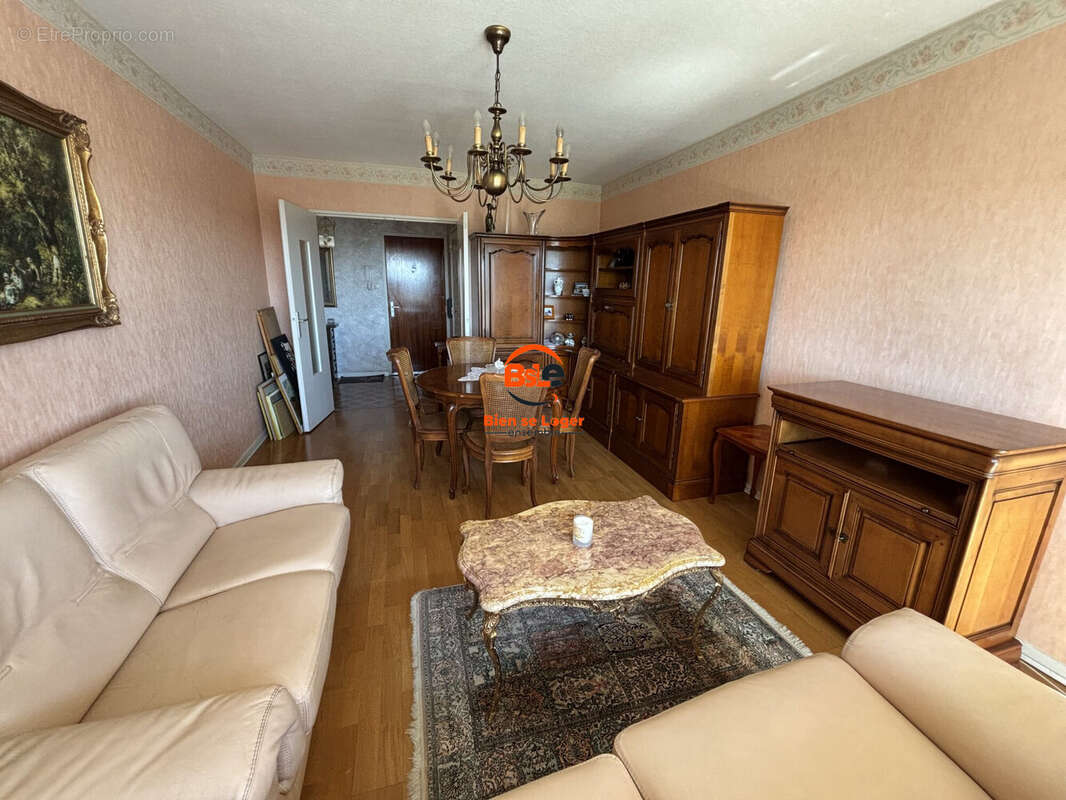A VENDRE - T4 - COURNON D'AUVERGNE - AGENCE IMMOBILIER BSLE - www.bsleimmo.com  - Appartement à COURNON-D'AUVERGNE
