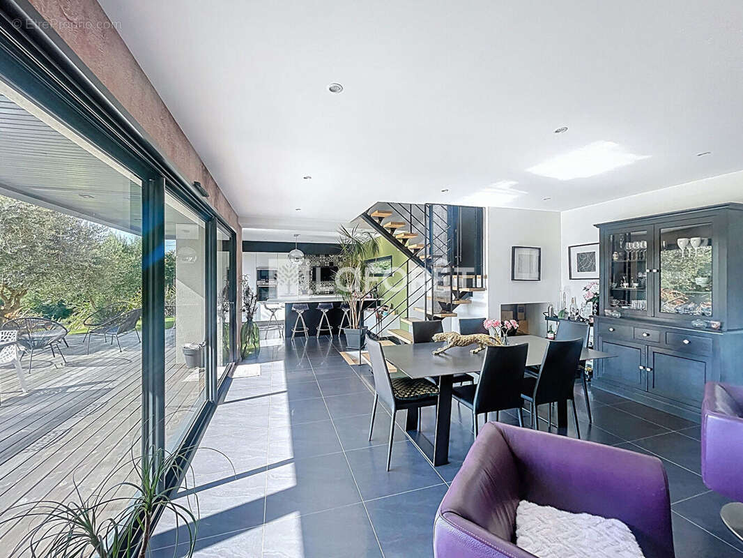 Maison à SAINT-GEORGES-DES-GROSEILLERS