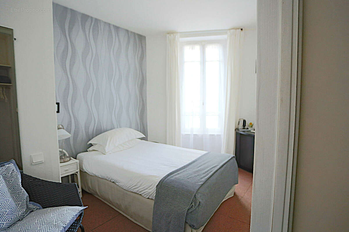 MAISON CHATEL GUYON - 11 pièce(s) - 382 m2 - photo 12