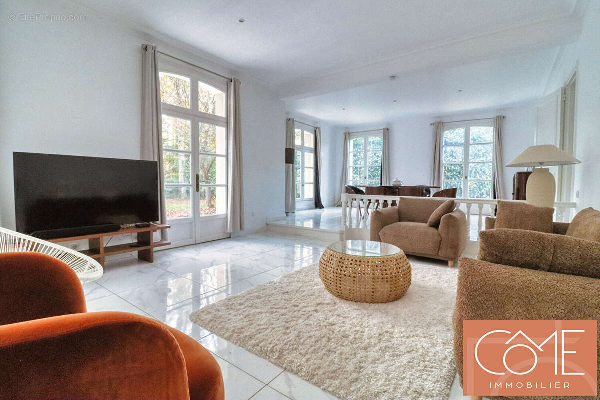 Maison à VERN-SUR-SEICHE